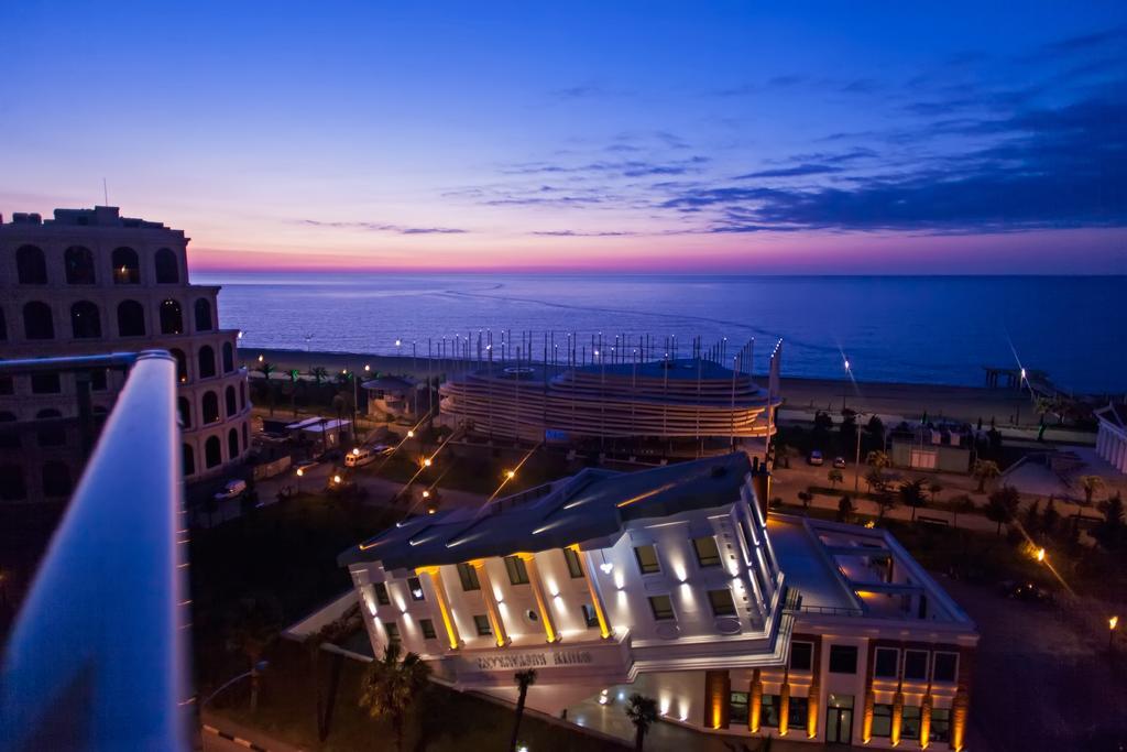 Rock Hotel First Line Batumi Kültér fotó